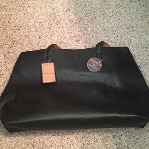 GH Bass black Tote